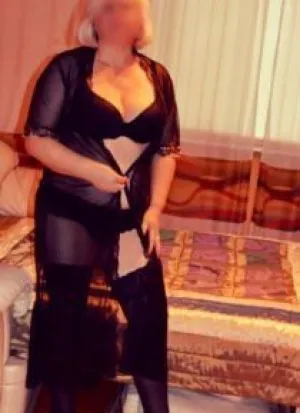 проститутка Опытная Госпожа Лариса, 52, Новосибирск
